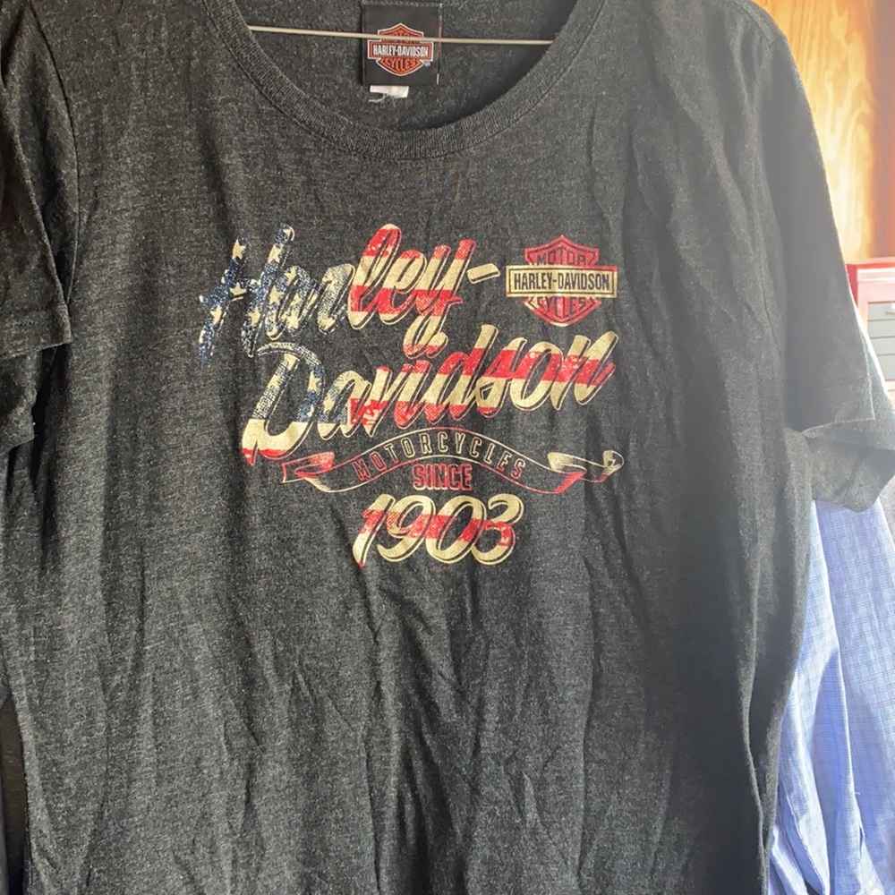 Woman’s Harley-Davidson t-shirt